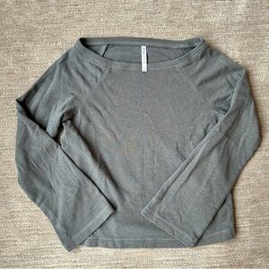 Fabletics women’s boatneck cropped lightweight sweatshirt size S